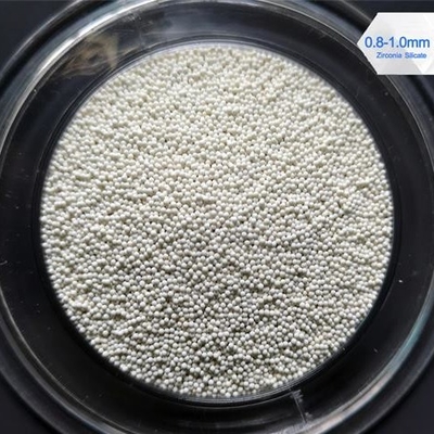 เซอร์โคเนียมซิลิเกตลูกปัด ZrO2 ความหนาแน่น 65% ความหนาแน่น 4.0 G / Cm3