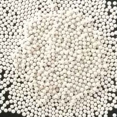 White Sinterred Zirconium 4 , 1.8 - 2.0mm 1.1 KN Zirconium Silicate Media 