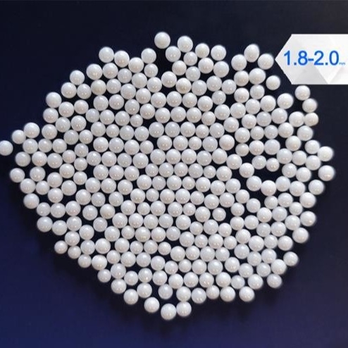 ความหนืดสูงสารละลายสื่อผสม Yttrium Stabilized Zirconia Grinding Media ลูกปัดความหนาแน่น 6.0g / Cm3