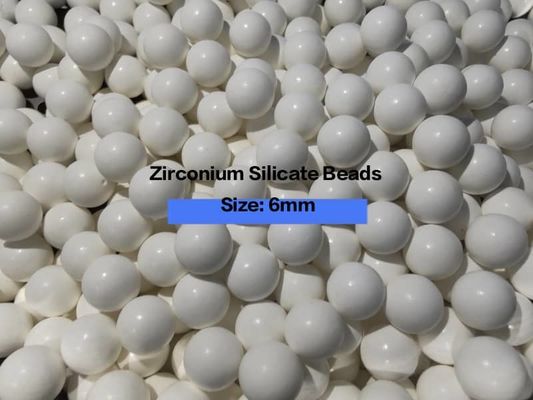 สื่อการบดซิรคอนิโอ 94.8% ZrO2 5.2% Y2O3 ความจุบบบด > 1500N 3 W/mK การนําไฟฟ้า